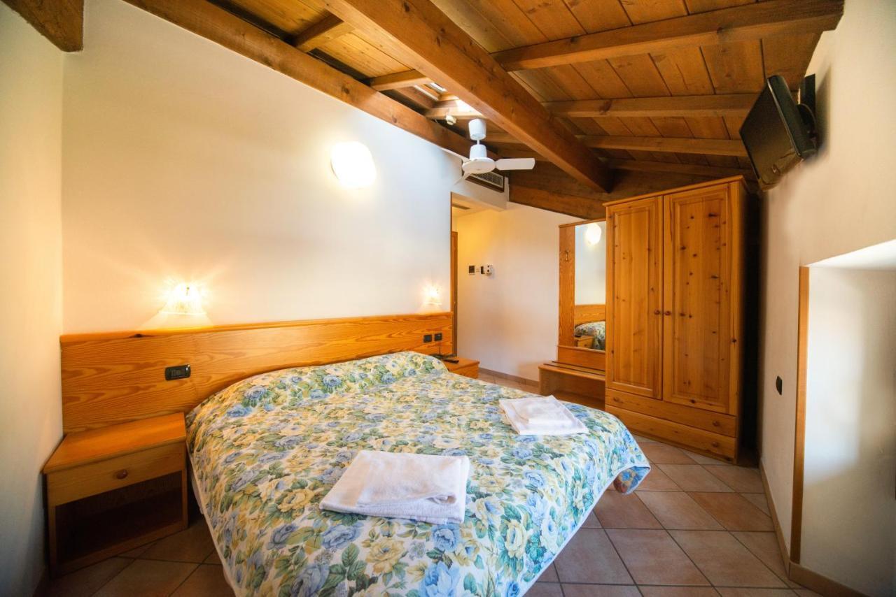 Albergo Al Platano Каприно-Веронезе Экстерьер фото